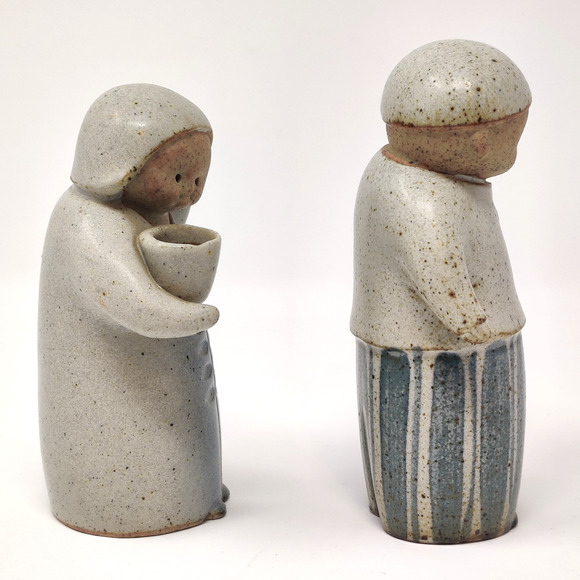 Japanese Pottery Stoneware Sweet Couple Holding Pots Blue Cream Cute Kawaii 5" - Picture 12 of 16